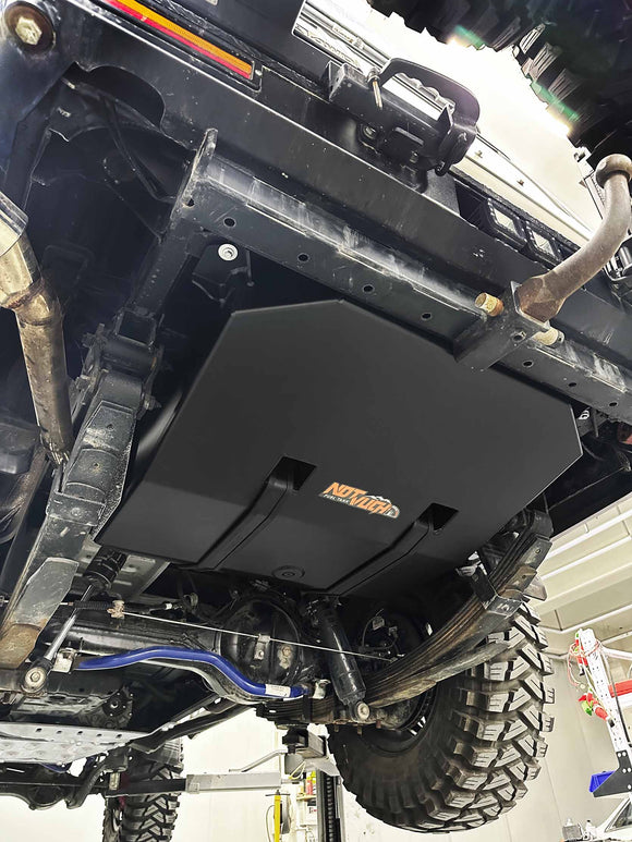 Дополнительный топливный бак FK NOTVUCH объемом 155 л (41 галлон) подходит для Toyota Land Cruiser78. 